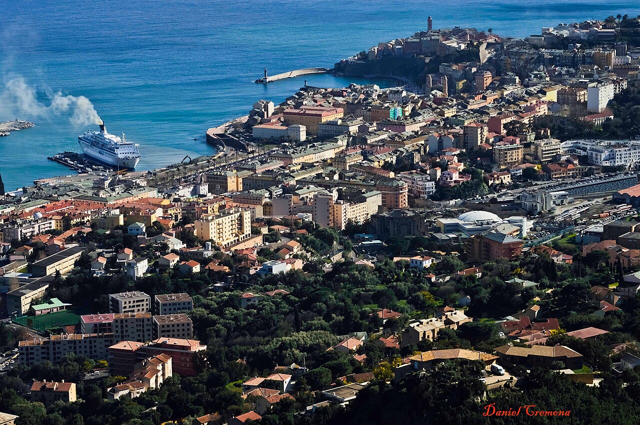 De haven van Bastia